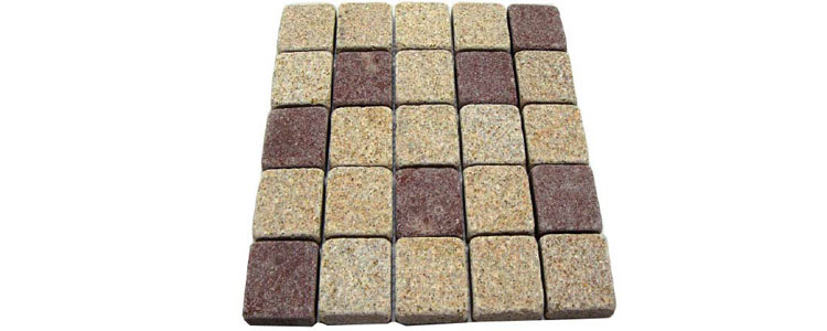 GM0341 - 4x4 Gold and redstar mesh granite straight pattern.